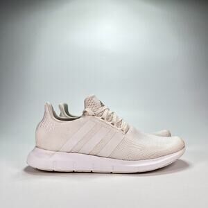 Adidas Swift Run 1.0 White Lightweight Comfort Lace Up Running Shoes Womens Sz 9